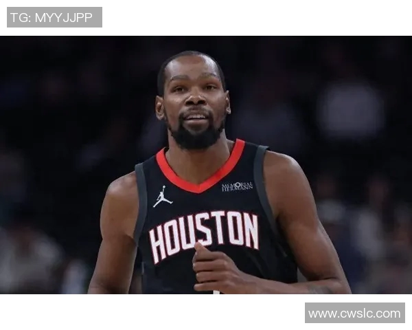 雷霆三少时隔多年重聚休城杜兰特亚当斯再续昔日辉煌